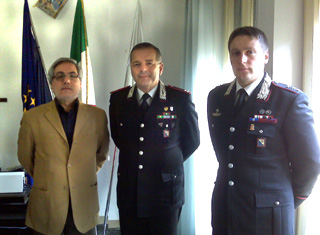 il Sindaco Ladu, il Generale Carmine Adinolfi e il Capitano Andrea Pagliaro il Sindaco Ladu, il Generale Carmine Adinolfi e il Capitano Andrea Pagliaro