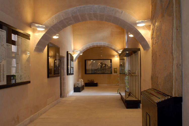 Corridoio del Museo - Reperti litici medievali e rinascimentali