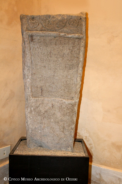 Museo Archeologico di Ozieri - Stele di Ferentius (Romano) -Sala III.